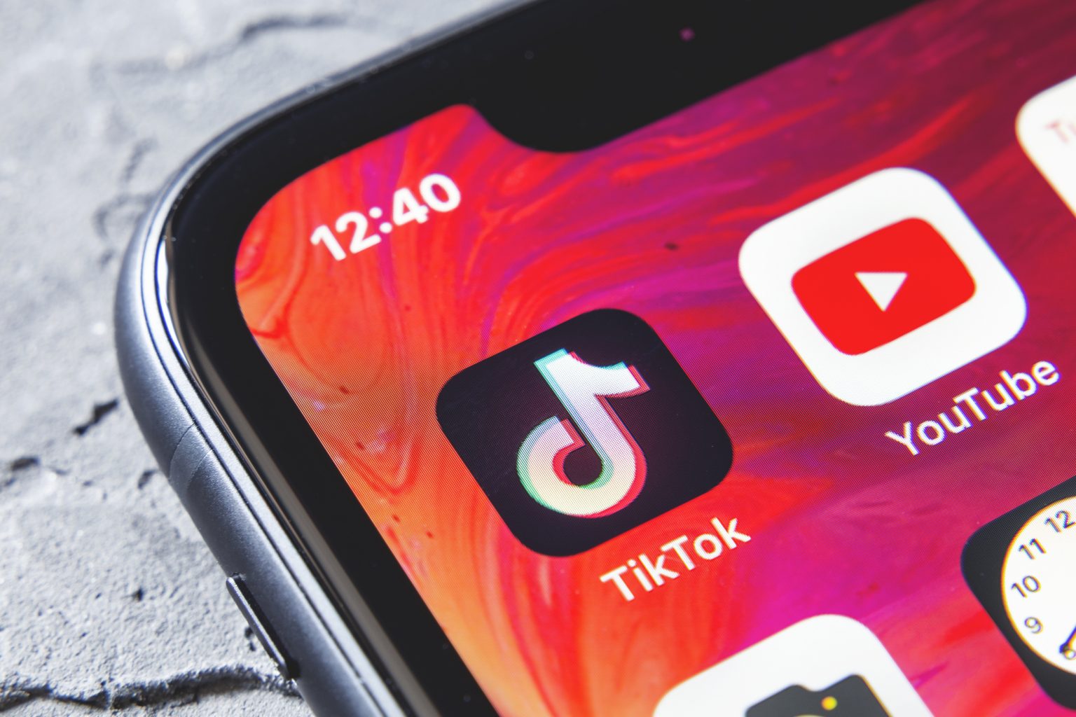 Is There An App Like TikTok For Adults Zeru