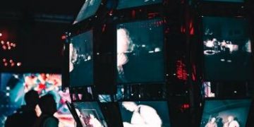 How Chinese Track Overseas Social Media Critics