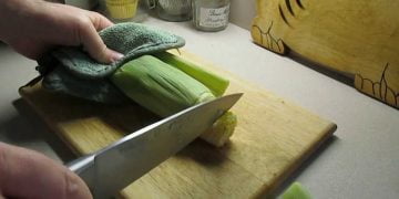 How Do You Microwave Corn on the Cob in the Husks on Youtube?