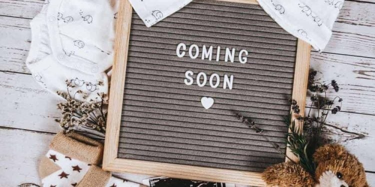 How to Announce Your Pregnancy on Social Media