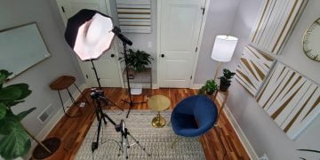 How to Choose a Backdrop For Your YouTube Videos