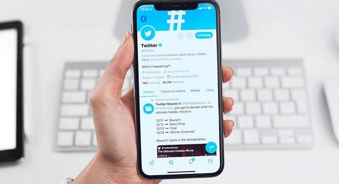 How to Delete Twitter Messages From Both Sides