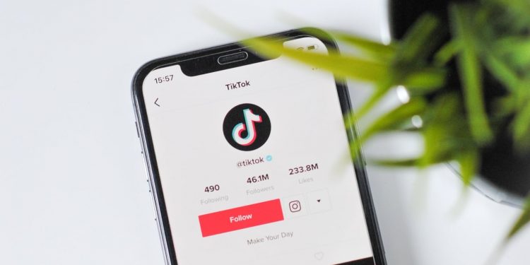 How to Get the Siri Voice on TikTok