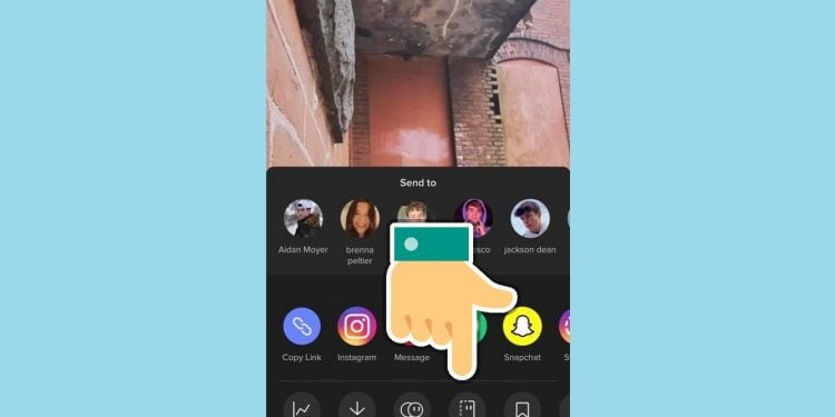 How to Stitch a Video on TikTok