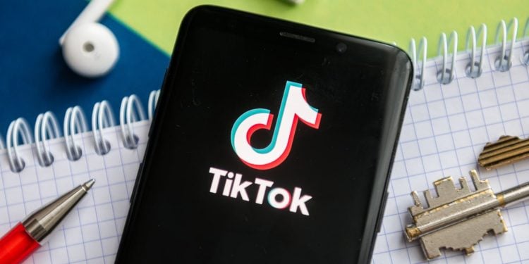 How to Talk Over a Sound in a Video on TikTok