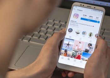 How to Upload Photos on Instagram