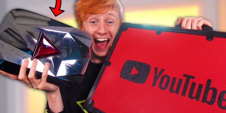 Is There a 100000000 YouTube Play Button?
