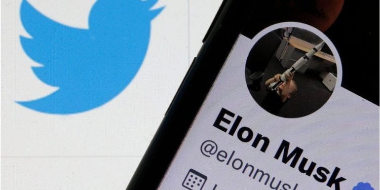 Is it Illegal to Make a Fake Twitter Account?