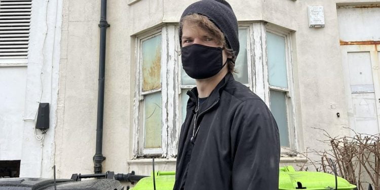 What Does /SRS Mean on Twitter?