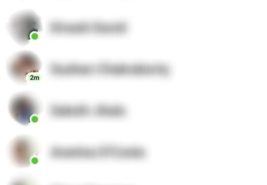 What is the Difference Between Active Now and the Green Light on Facebook?